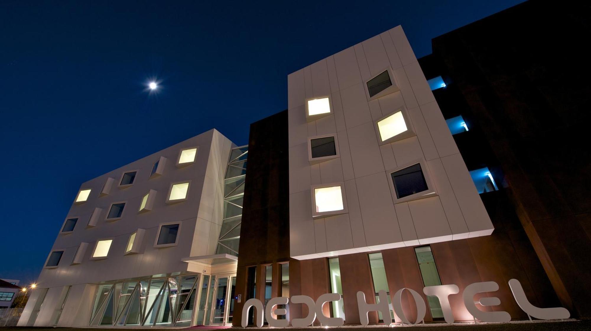 Nex Hotel Tarbes Eksteriør billede