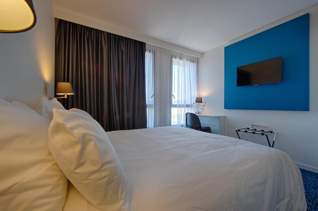 Nex Hotel Tarbes Værelse billede